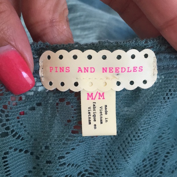 Pins and Needles Green Lace Top - Picture 4 of 6